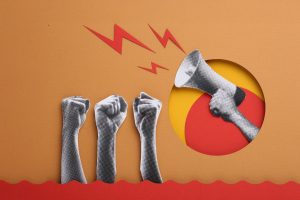 Can smart people beat propaganda?